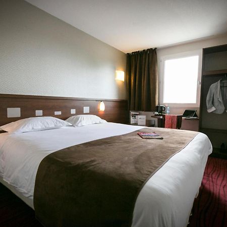 Brit Hotel Rennes Le Castel Exterior photo