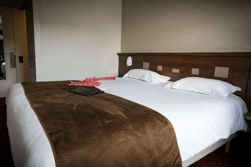 Brit Hotel Rennes Le Castel Room photo