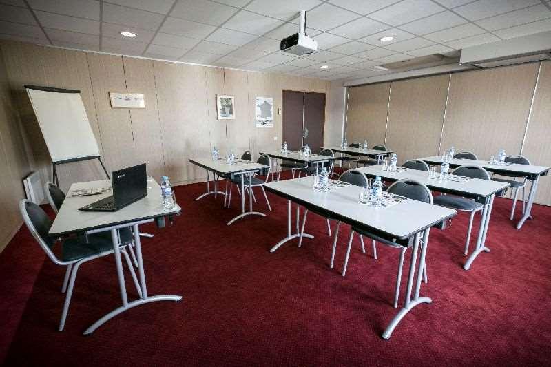 Brit Hotel Rennes Le Castel Facilities photo