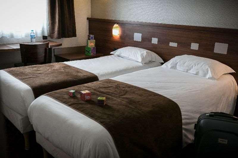 Brit Hotel Rennes Le Castel Room photo